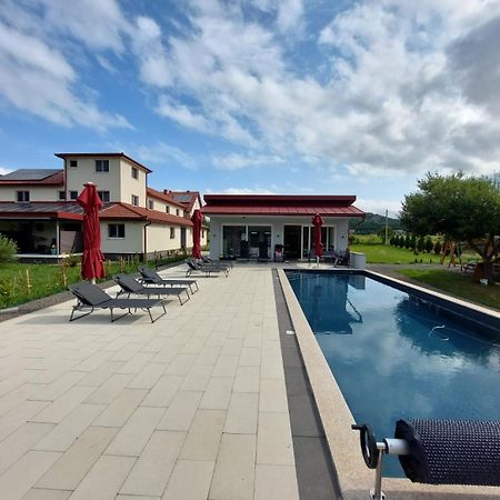 Apartmani Fenestra Otočac Dış mekan fotoğraf