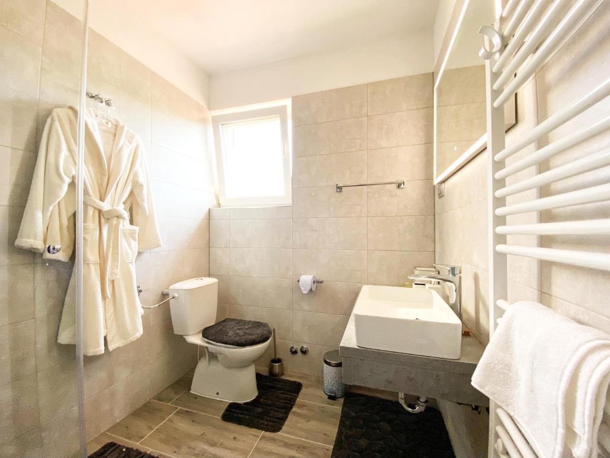 Apartmani Fenestra Otočac Dış mekan fotoğraf