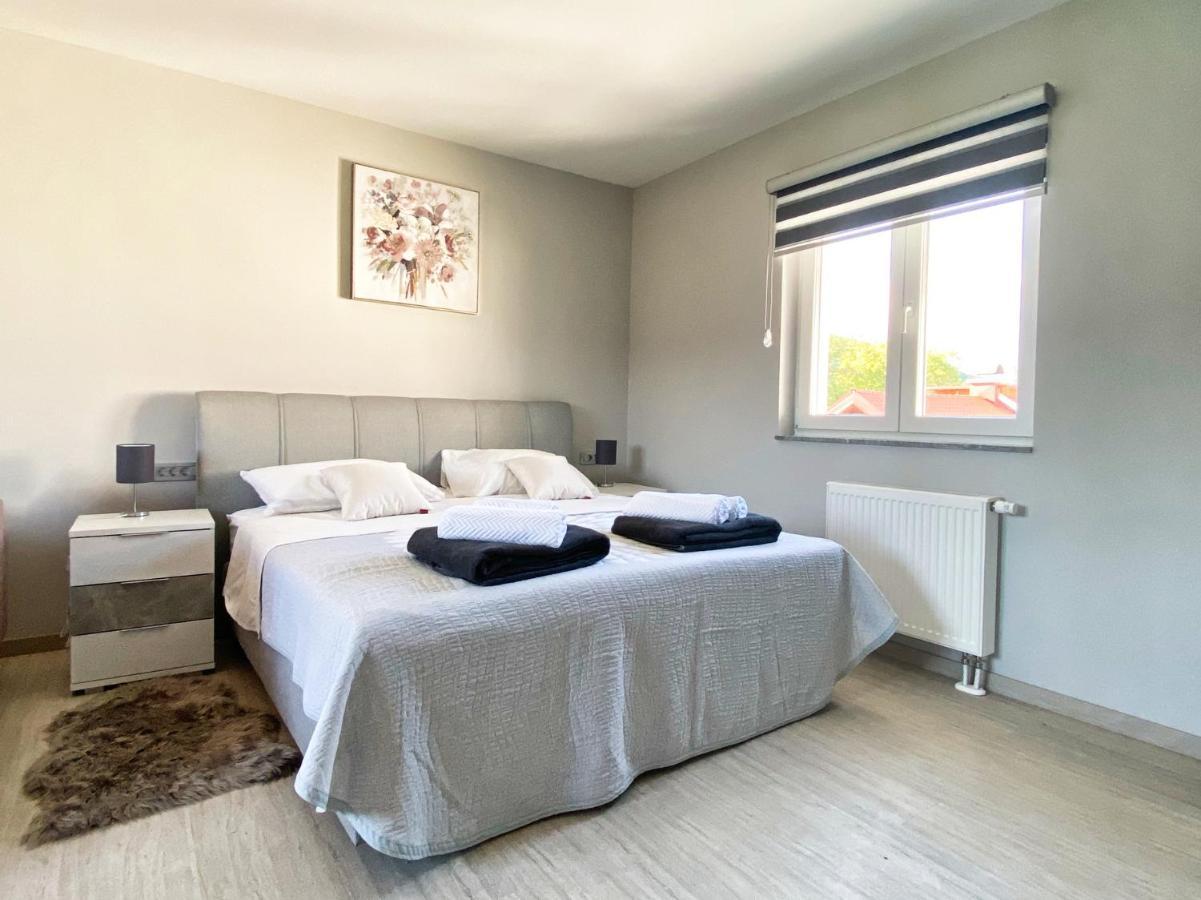 Apartmani Fenestra Otočac Dış mekan fotoğraf