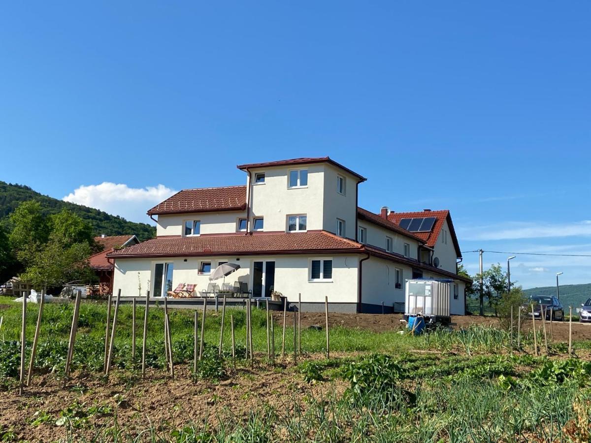Apartmani Fenestra Otočac Dış mekan fotoğraf